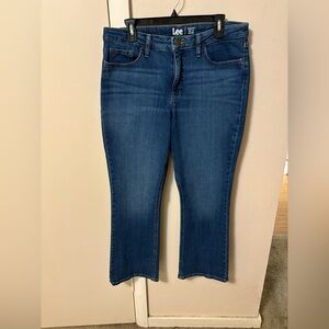 Lee Women's Mid rise Bootcut Blue Jeans Sz 14P 35 x 28